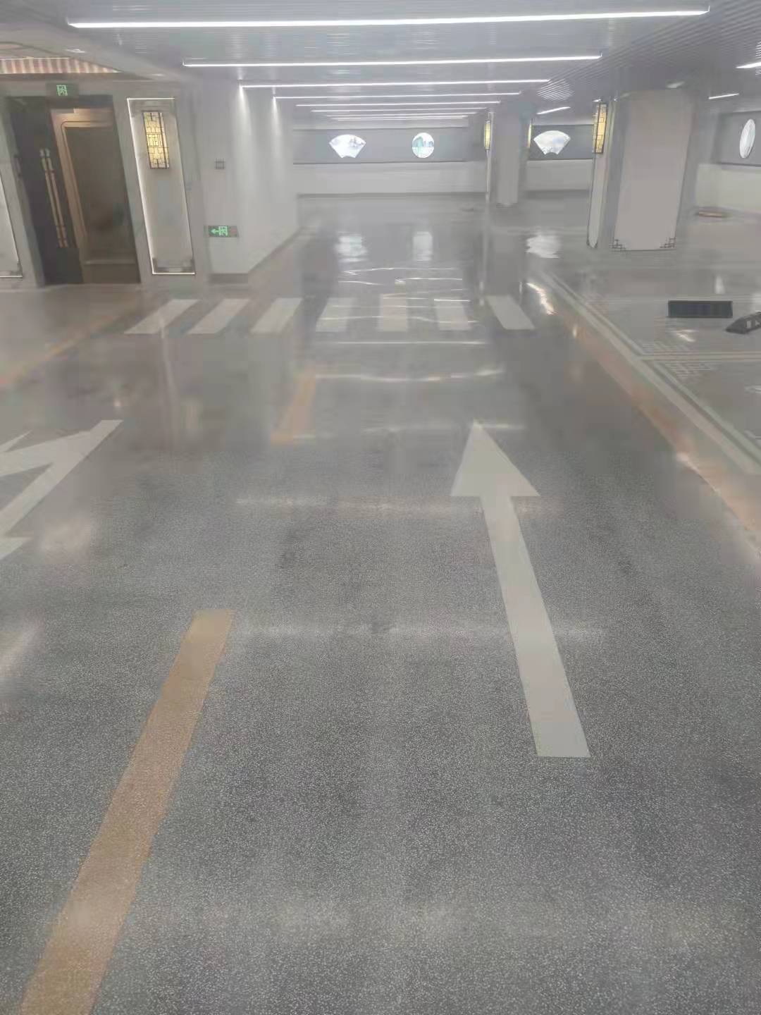 無機磨石地坪-地下車庫案例圖片